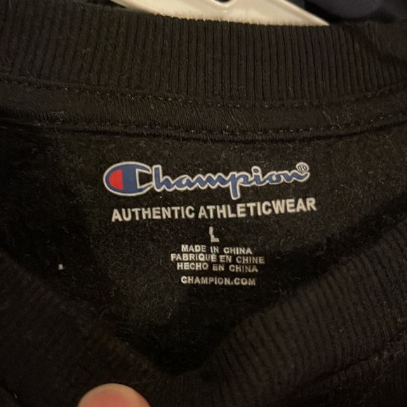 Champion sweatsuit stunningly cute buy from a veteran needs 5 dental implants - Picture 10 of 17